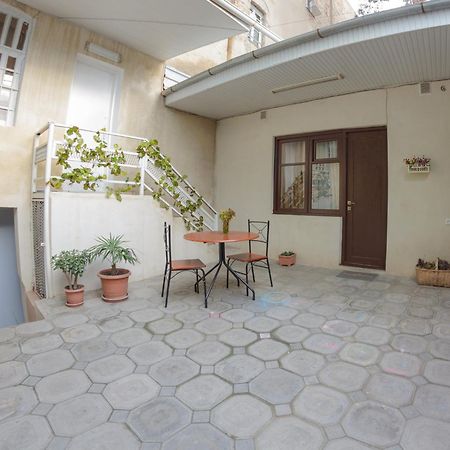 טביליסי Meidani Guest House חדר תמונה